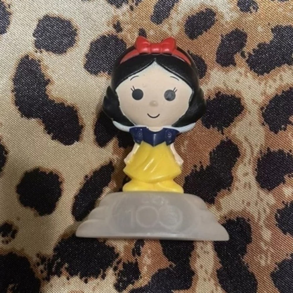 2023 Disney 100 McDonald’s Happy Meal Toy- Snow White